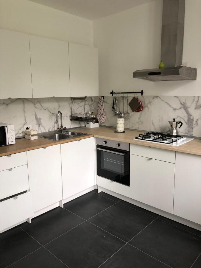 Casa Gaiani Villetta In Riva Al Lago Vista Mozzafiato Varano Borghi Exteriör bild